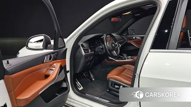 BMW X7 (G07) 2022 Белый из Кореи, фото 2