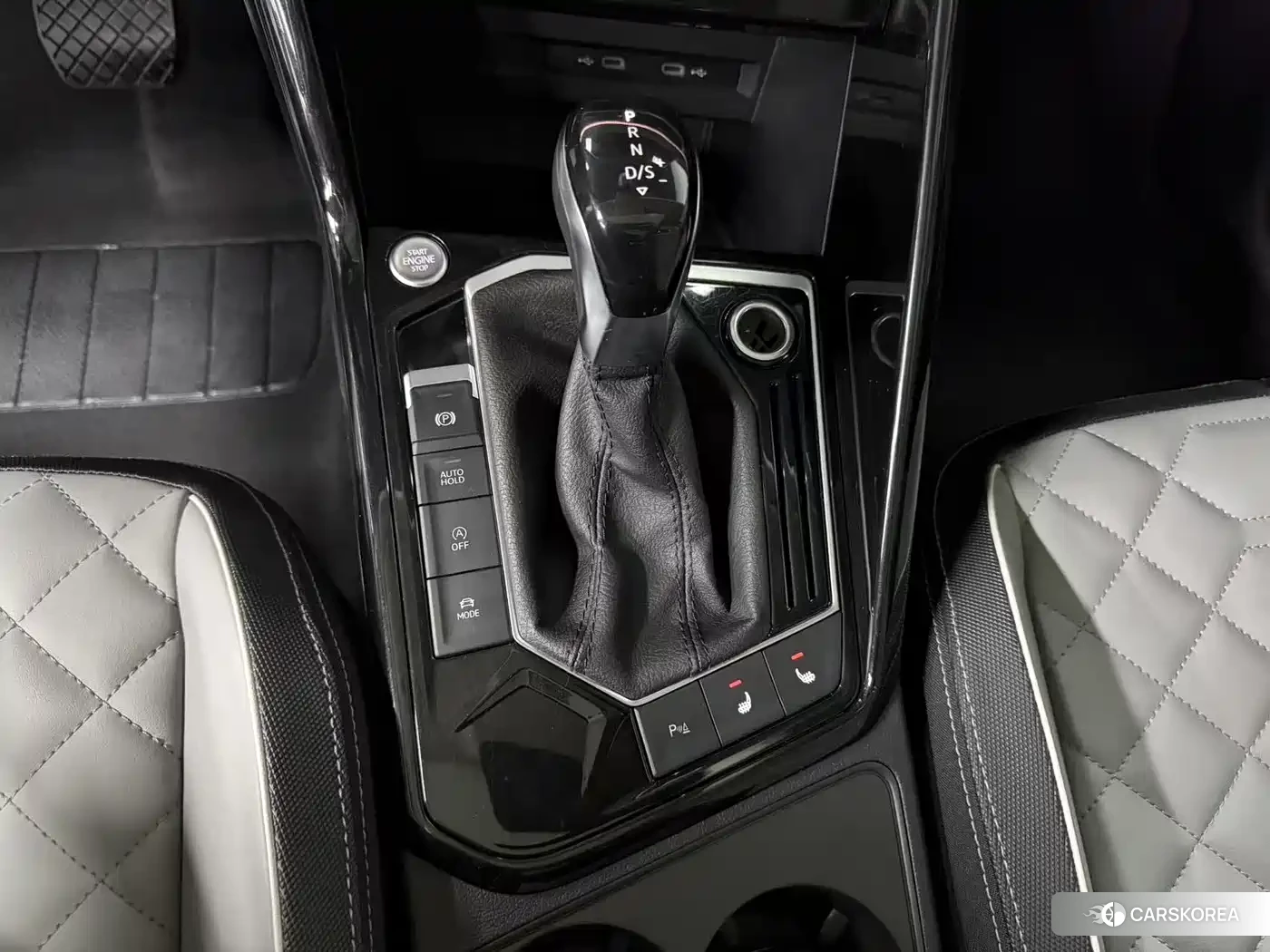 Volkswagen Tayron 2023 Silver/gray из Китая, фото 2
