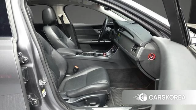 Jaguar XF (X260) 2018 Серый из Кореи, фото 2