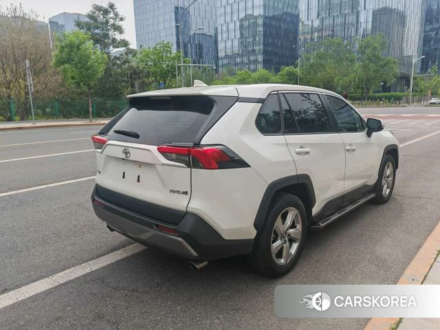 Toyota RAV4 Rongfang 2021 Белый из Китая, фото 2