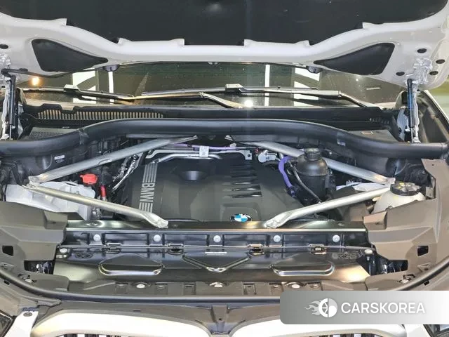 BMW X5 (G05) 2024 Белый из Кореи, фото 2