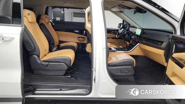 Kia Carnival 4th generation 2023 Белый из Кореи, фото 2