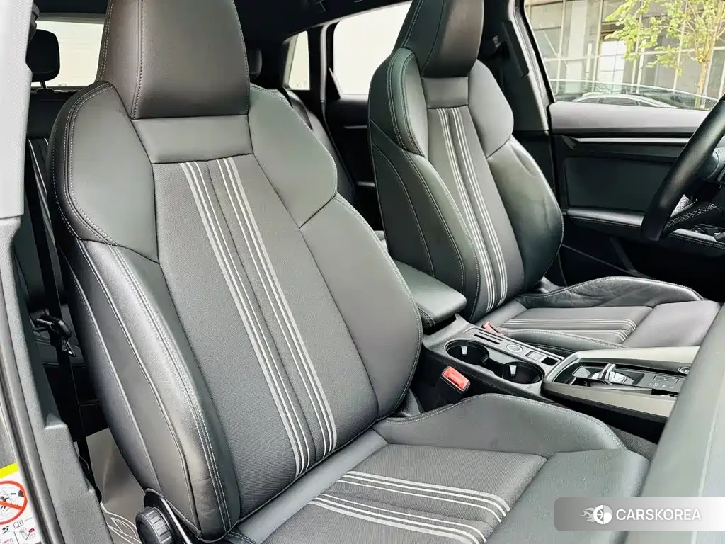 Audi A3 2023 Silver/gray из Китая, фото 2