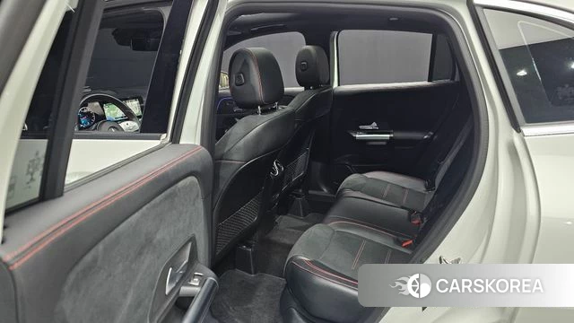 Mercedes-Benz GLA - Class H247 2022 Белый из Кореи, фото 2