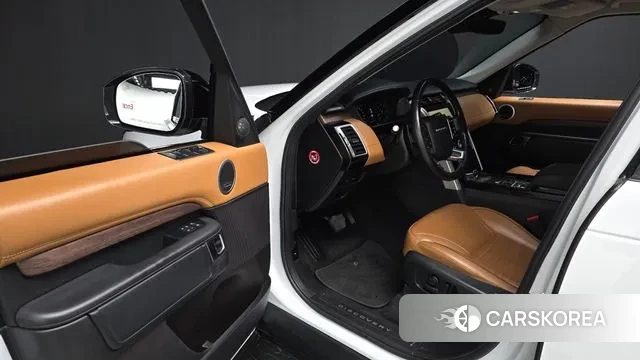 Land Rover Discovery 5 2019 Белый из Кореи, фото 2