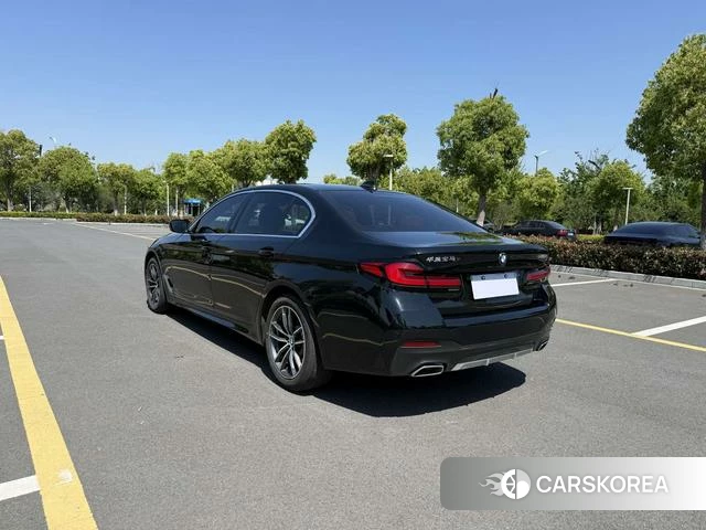 BMW 5 series 2021 Черный из Китая, фото 2