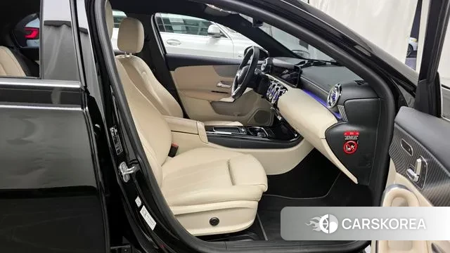 Mercedes-Benz A-Class W177 2024 Черный из Кореи, фото 2