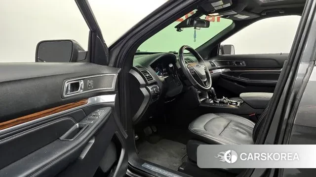 Ford Explorer 2018 Серый из Кореи, фото 2