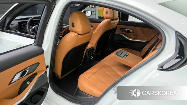 BMW 3 Series (G20) 2025 Белый из Кореи, фото 2