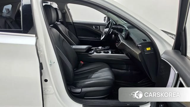 Kia K8 2023 Белый из Кореи, фото 2
