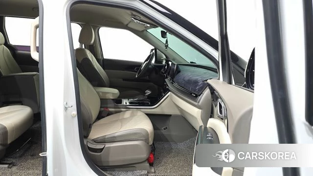 Kia Carnival 4th generation 2021 Белый из Кореи, фото 2