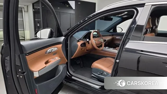 Genesis GV70 2021 Черный из Кореи, фото 2