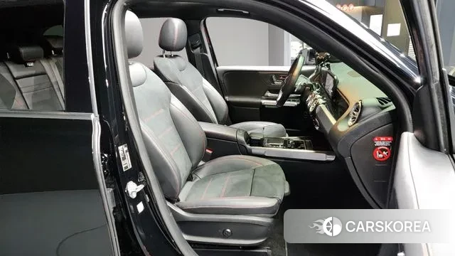 Mercedes-Benz GLB-Class X247 2021 Черный из Кореи, фото 2