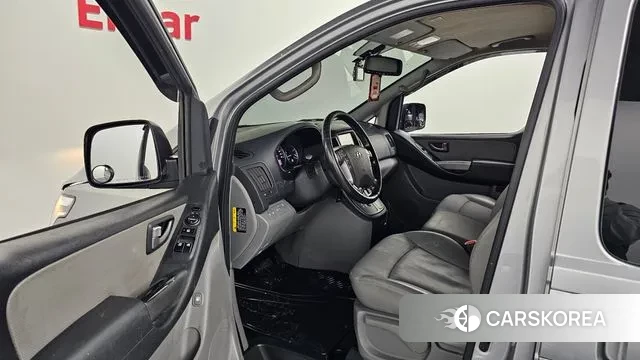 Hyundai The New Grand Starex 2018 Серебряный из Кореи, фото 2