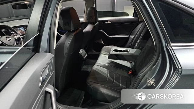 Volkswagen 7th Generation of Jetta 2021 Серый из Кореи, фото 2