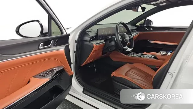 Kia The New K5 3rd generation 2025 Белый из Кореи, фото 2