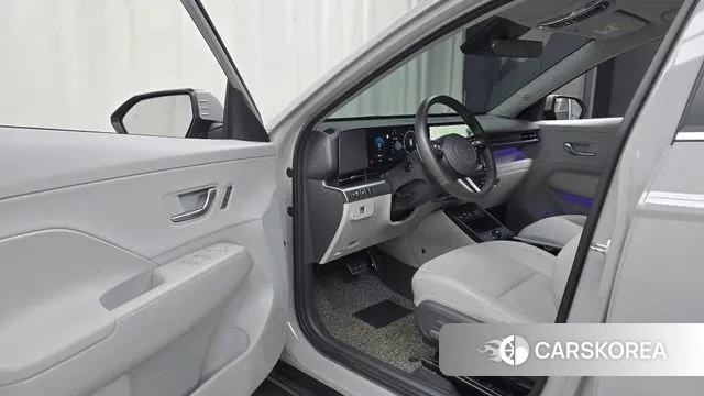 Hyundai Kona (SX2) 2024 Серебристо-серый из Кореи, фото 2