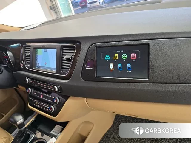 Kia The New Carnival 2018 Белый из Кореи, фото 2