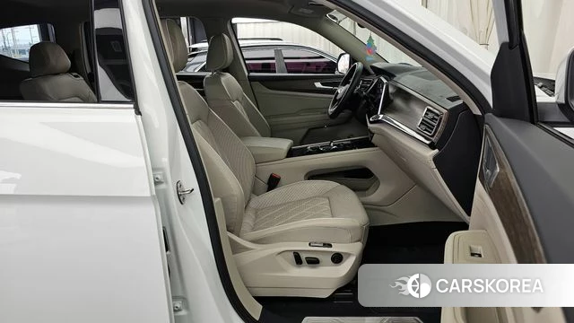 Volkswagen Atlas 2025 Белый из Кореи, фото 2