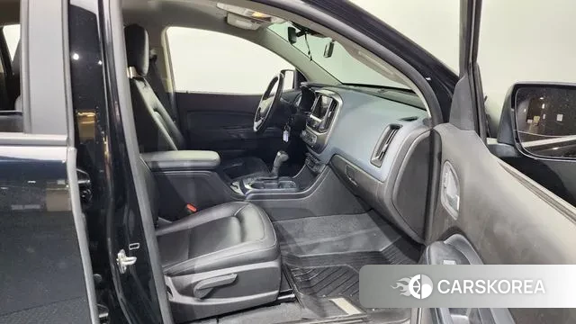 Chevrolet (GM Daewoo) Real New Colorado 2021 Черный из Кореи, фото 2