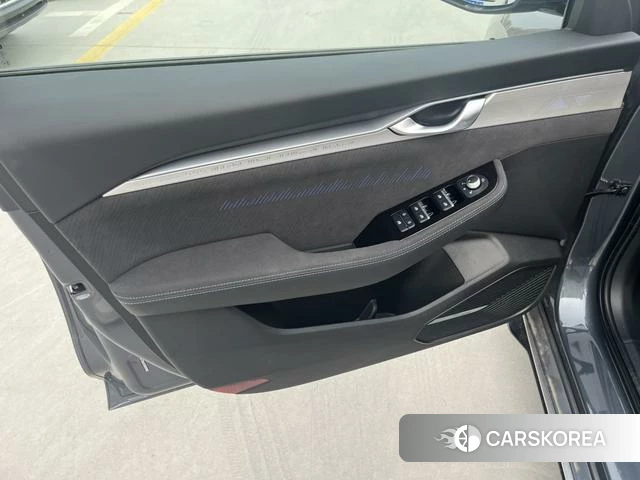 Geely Automobile Xingrui 2026 Темно-серый из Китая, фото 2