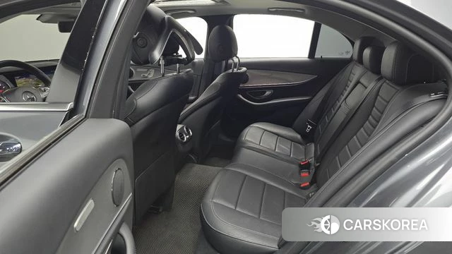 Mercedes-Benz E-Class W213 id 4520922 из Кореи 2