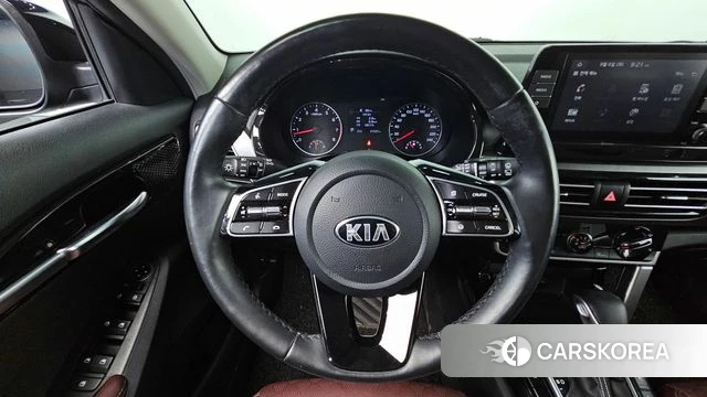 Kia Seltos 2021 Черный из Кореи, фото 2