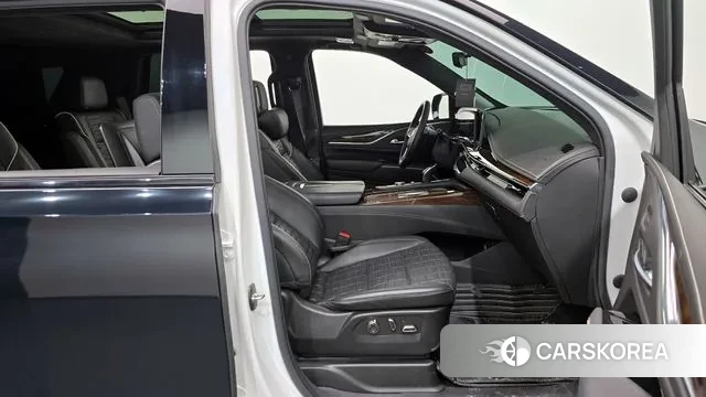 Cadillac Escalade 5th Generation 2022 Черный из Кореи, фото 2