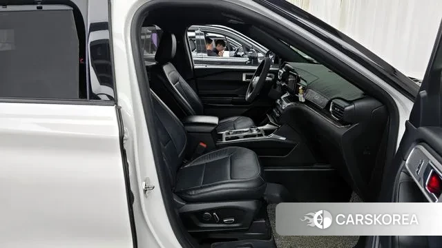 Ford Explorer 6th Generation 2020 Белый из Кореи, фото 2