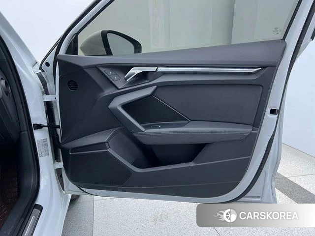 Audi A3 2022 Белый из Китая, фото 2