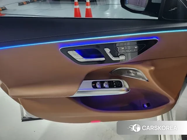 Mercedes-Benz E-Class W214 2025 Белый из Кореи, фото 2