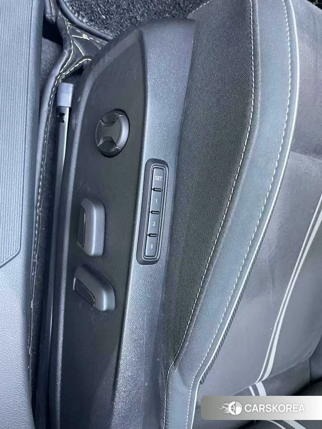 Volkswagen Golf 2024 Белый из Китая, фото 2