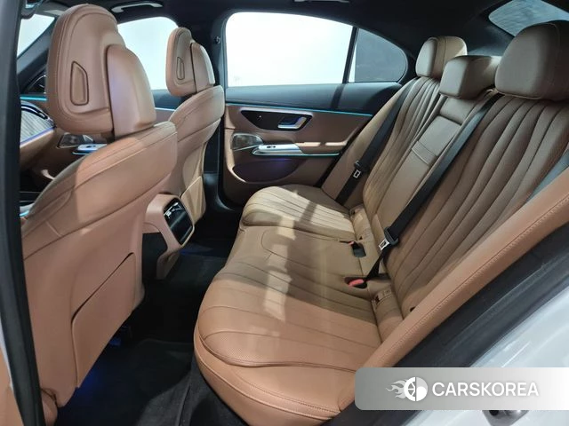 Mercedes-Benz E-Class W214 2026 Белый из Кореи, фото 2