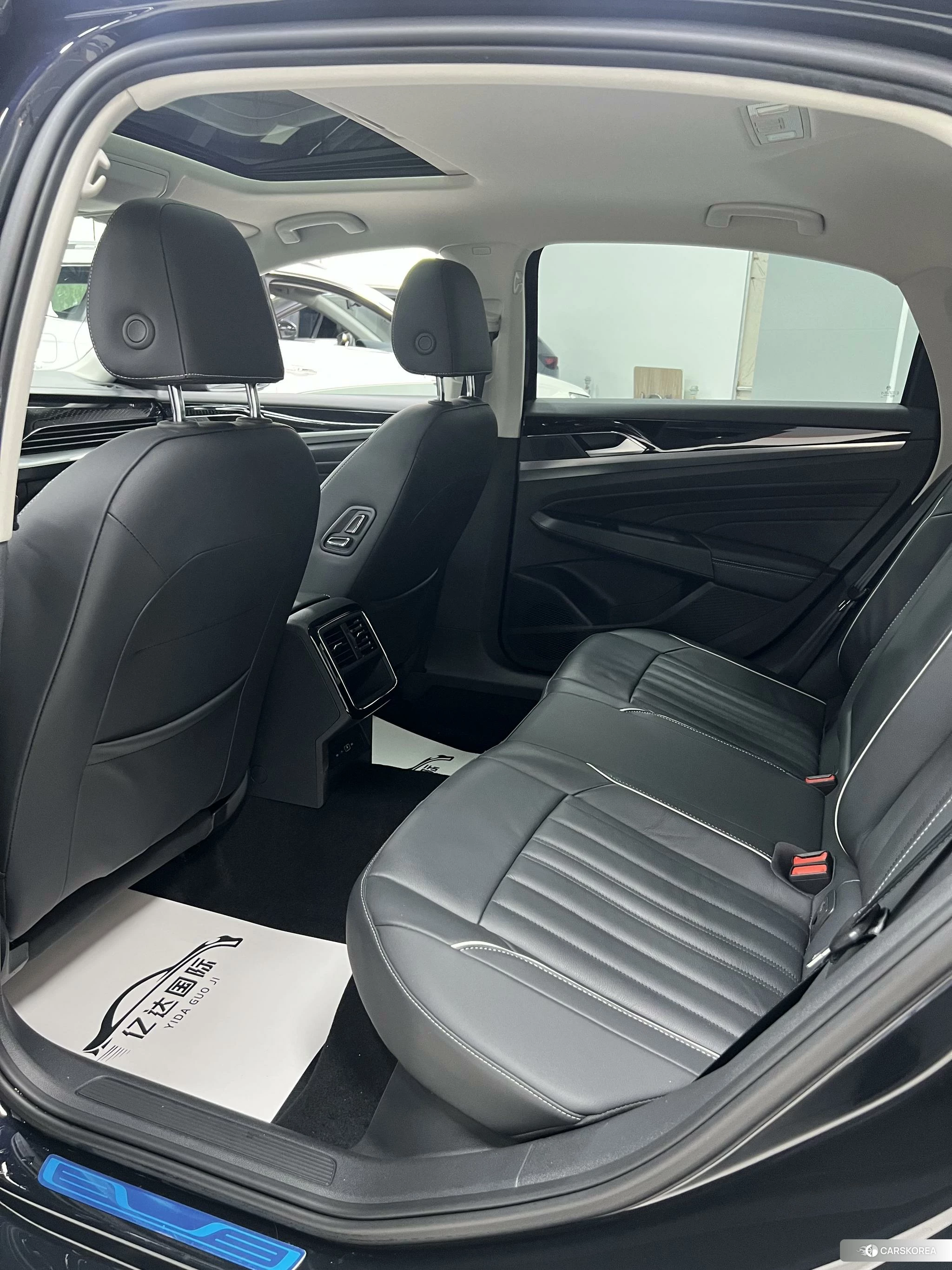 Volkswagen Passat id 4487188 из Китая 2