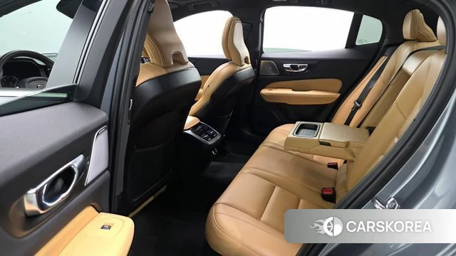 Volvo S60 3rd generation 2020 Серый из Кореи, фото 2