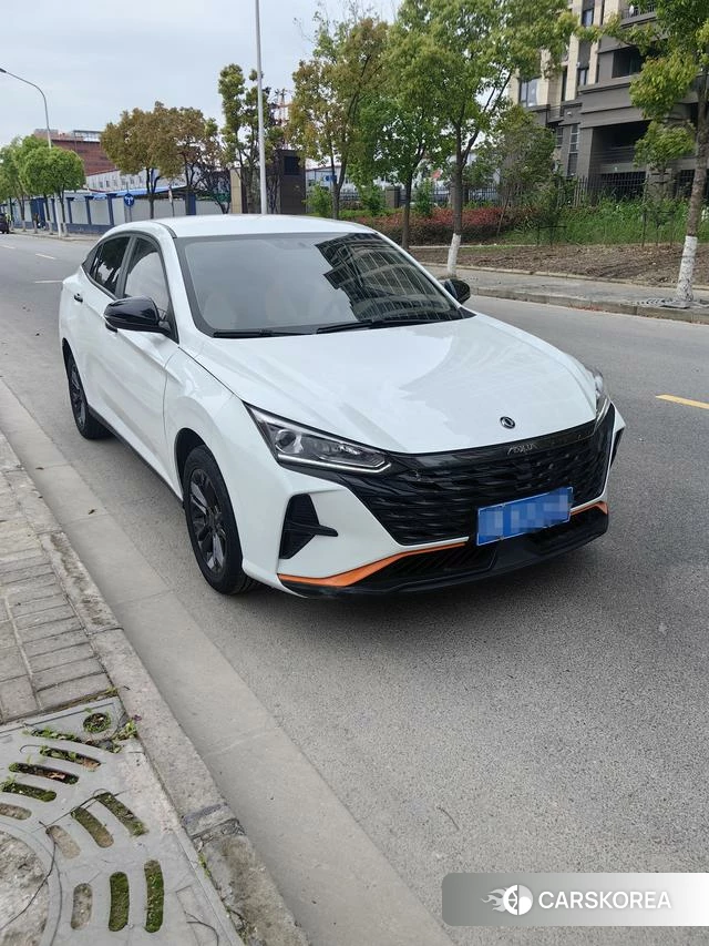 Dongfeng Fengshen Yi Hyun 2023 Белый из Китая, фото 2