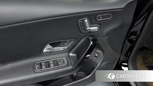 Mercedes-Benz A-Class W177 2020 Черный из Кореи, фото 2