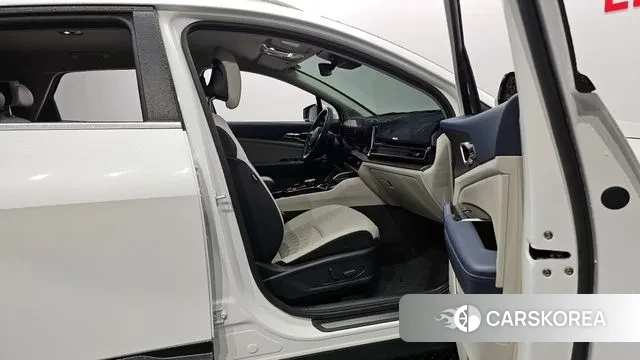 Kia Sportage 5th Generation 2023 Белый из Кореи, фото 2