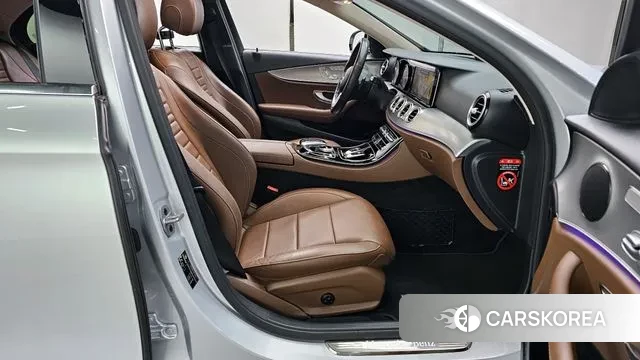 Mercedes-Benz E-Class W213 2019 Серебряный из Кореи, фото 2