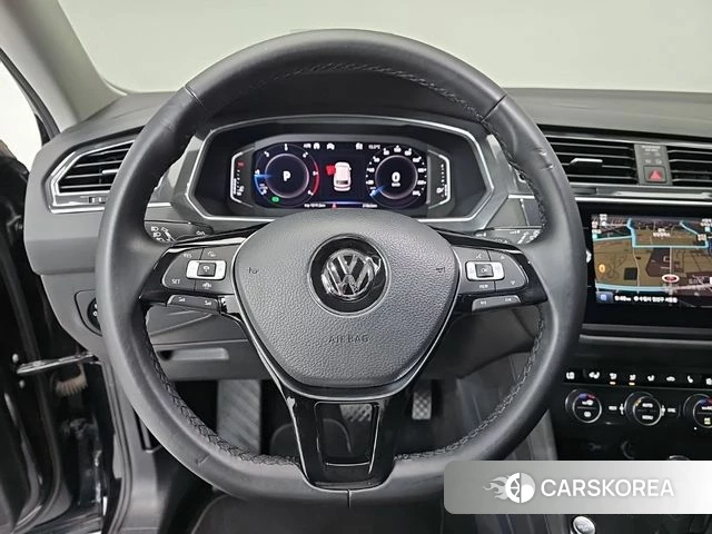 Volkswagen Tiguan Allspace 2020 Черный из Кореи, фото 2