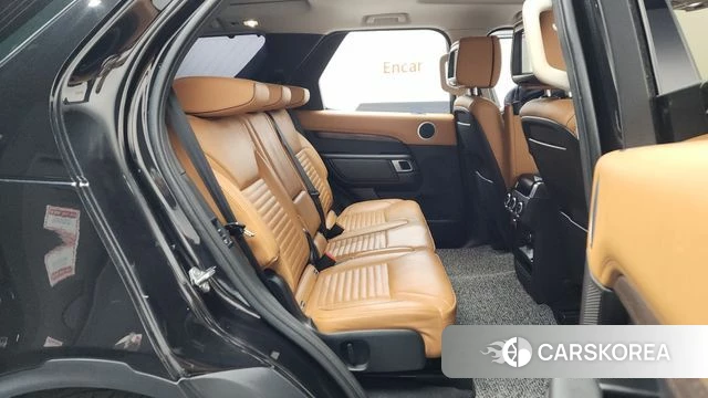 Land Rover Discovery 5 2018 Черный из Кореи, фото 2