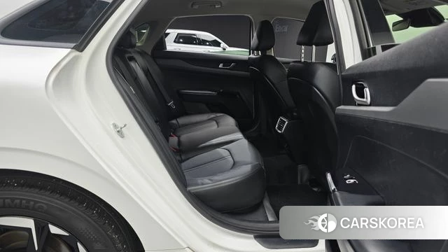 Kia The New K5 3rd generation 2024 Белый из Кореи, фото 2