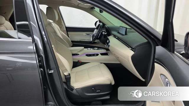 Genesis GV70 2022 Серый из Кореи, фото 2