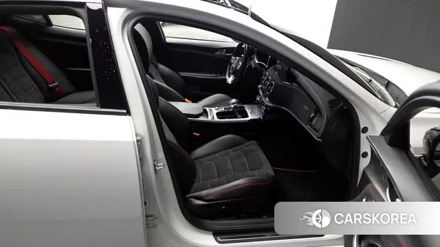 Kia Stinger Meister 2022 Белый из Кореи, фото 2