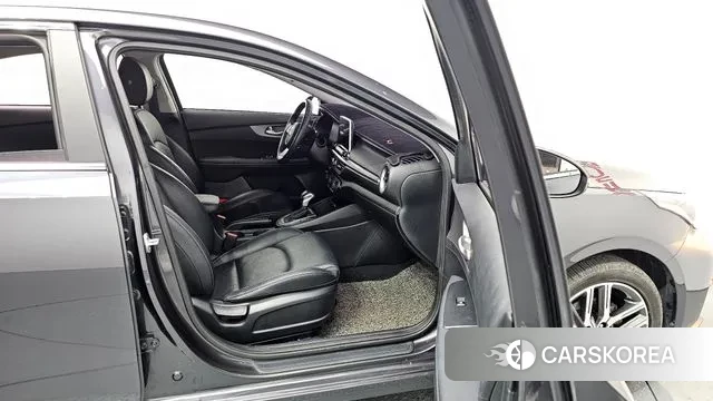 Kia Come New K3 2018 Серый из Кореи, фото 2