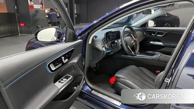 Mercedes-Benz E-Class W214 2025 Синий из Кореи, фото 2