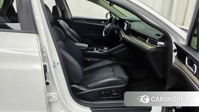 Kia K5 3rd generation 2022 Белый из Кореи, фото 2