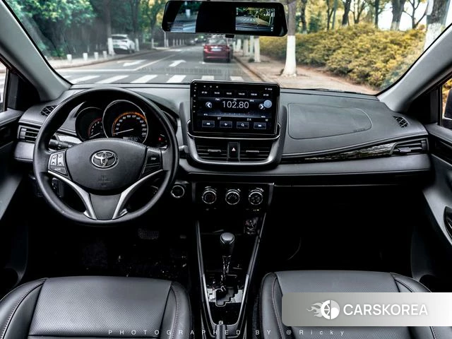 Toyota YARIS L Zhixuan 2023 Красный из Китая, фото 2