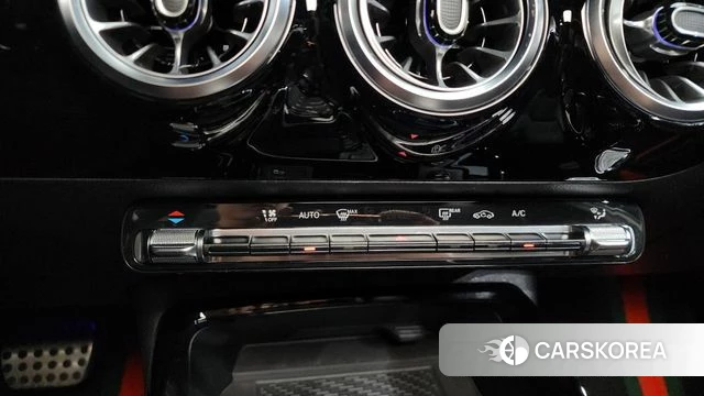 Mercedes-Benz A-Class W177 2021 Белый из Кореи, фото 2