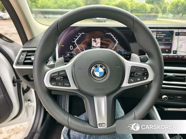 BMW 3 series 2024 Белый из Китая, фото 2